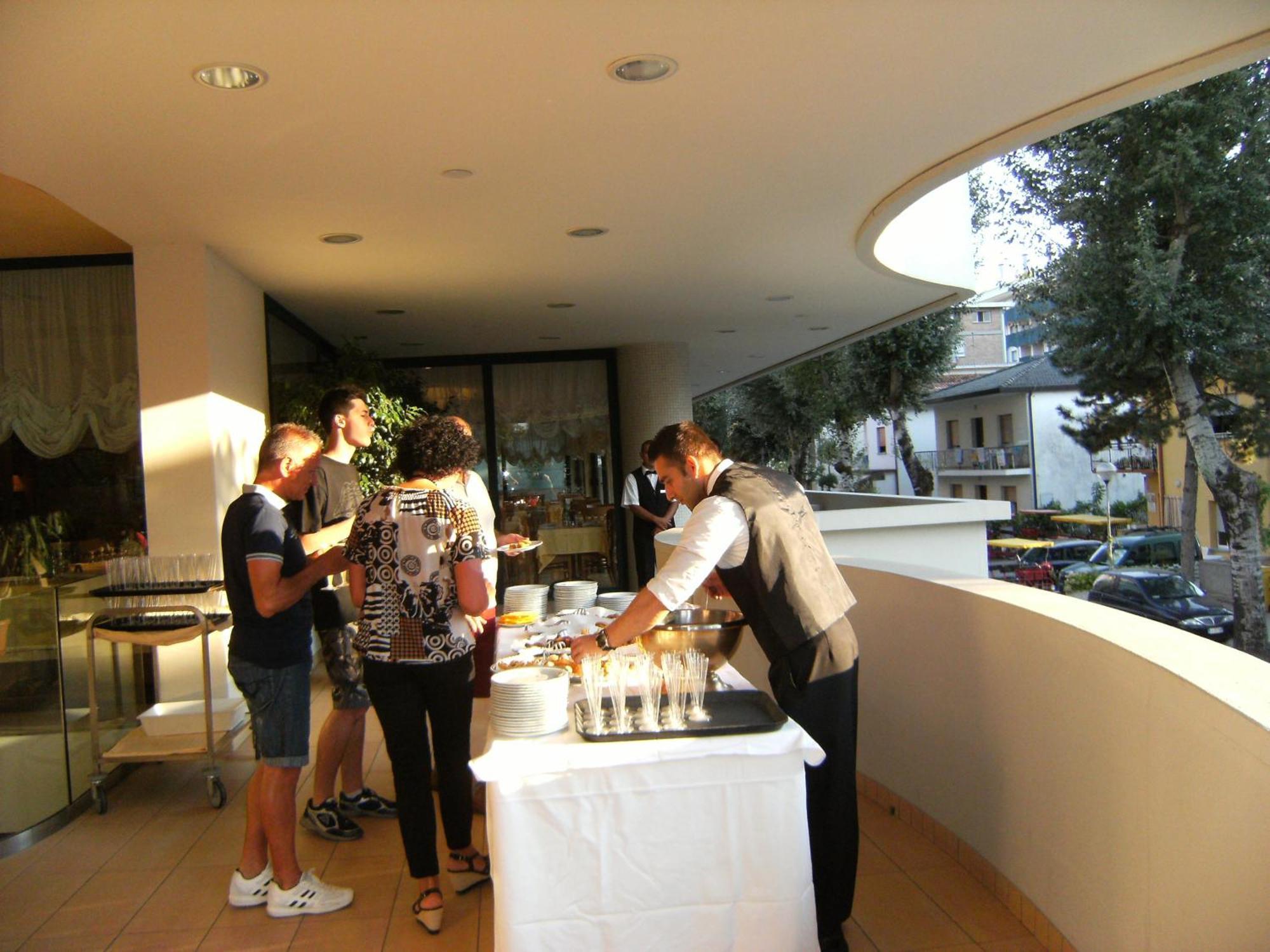Hotel Europa Μπιμπιόνε Εξωτερικό φωτογραφία