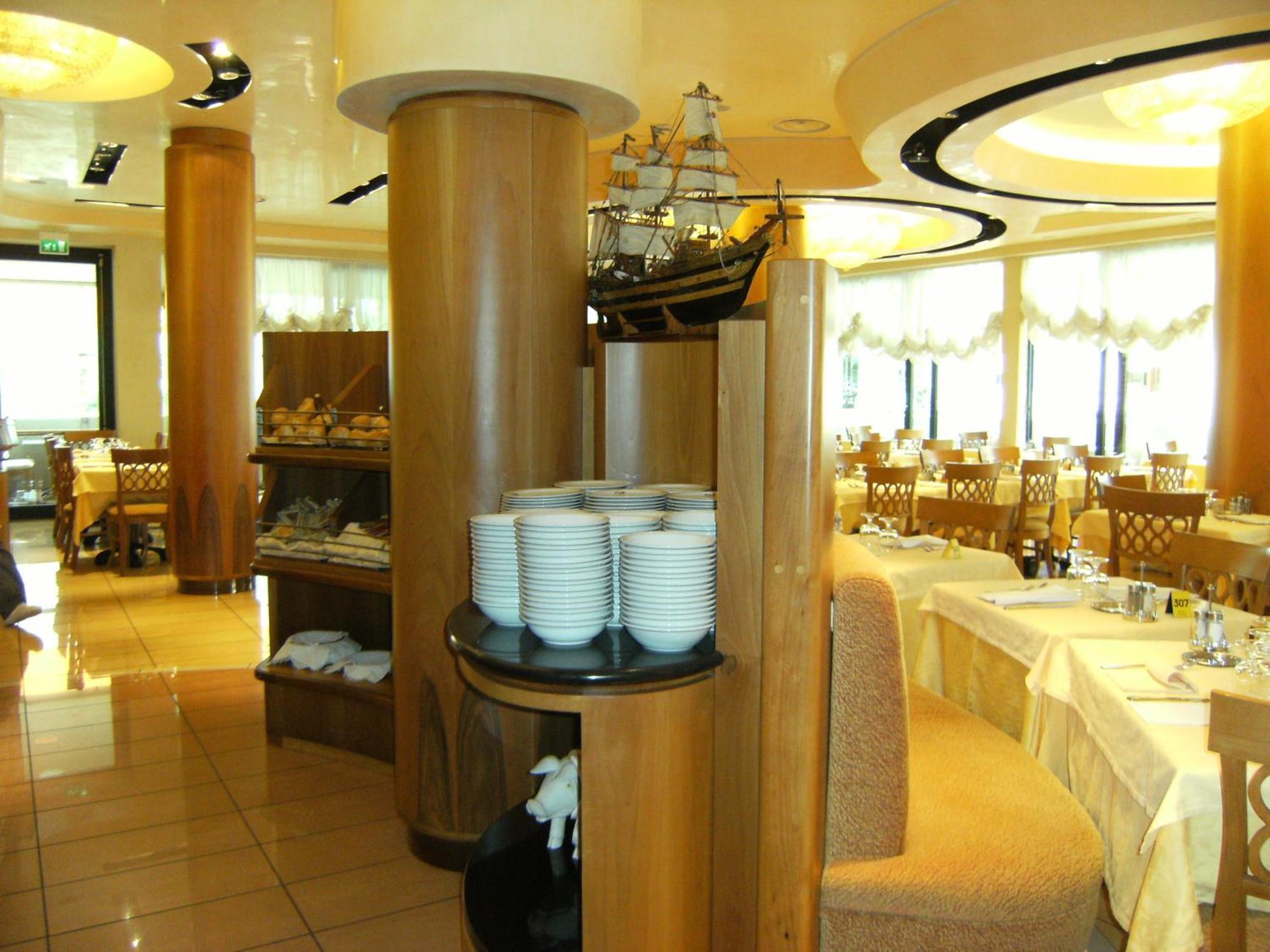 Hotel Europa Μπιμπιόνε Εξωτερικό φωτογραφία